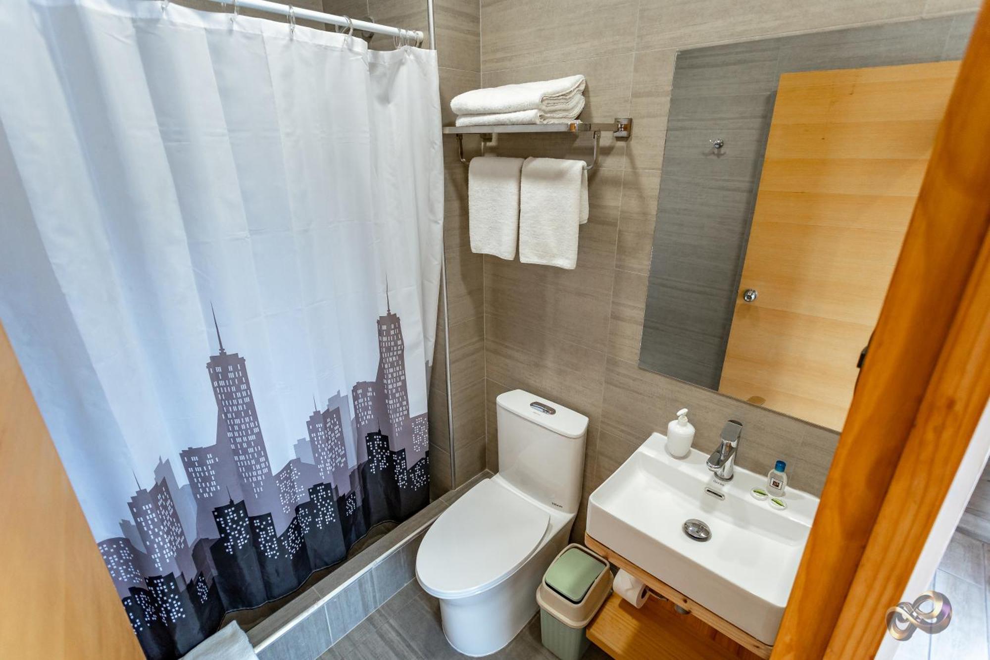Vistara Suites Ікіке Екстер'єр фото